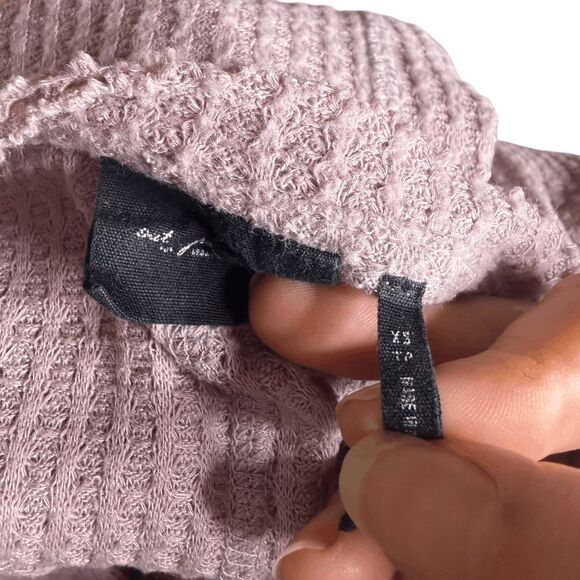 Out From Under UO mauve waffle knit thermal xs long sleeve top - Picture 7 of 9